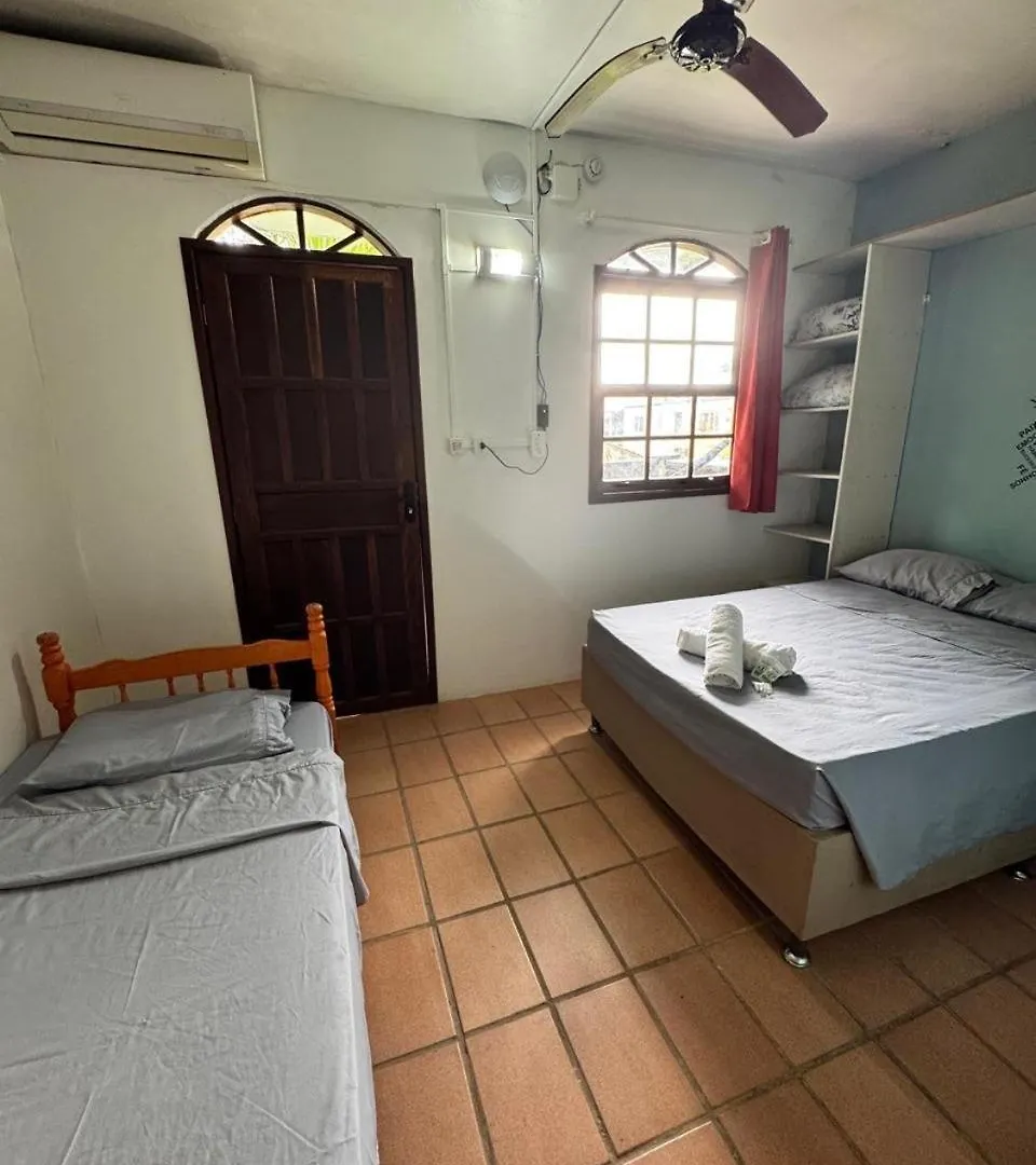 Pousada Charle Brown Garopaba Inn